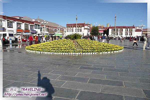 大昭寺前的廣場.jpg 大昭寺前的廣場.jpg