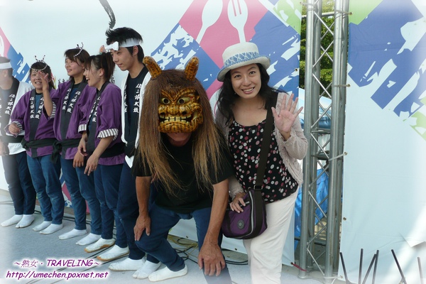 苗栗文藝季-我和鬼太郎合影,就是他嚇小孩.jpg 苗栗文藝季-我和鬼太郎合影,就是他嚇小孩.jpg