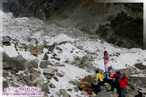 一號冰川-我像模特兒在拍照時,張簡大哥拍我們.jpg 一號冰川-我像模特兒在拍照時,張簡大哥拍我們.jpg