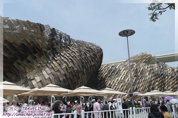 西班牙館-由8000多片藤板組成的大藤籃.jpg 西班牙館-由8000多片藤板組成的大藤籃.jpg