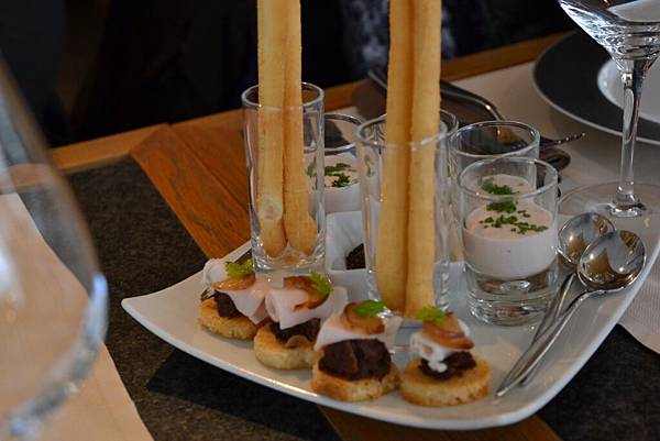 DSC_0185.JPG DSC_0185.JPG