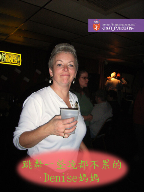 喝到很醉的Denise媽媽