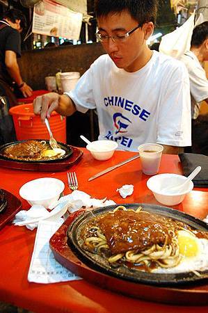 萬國牛排 萬國牛排