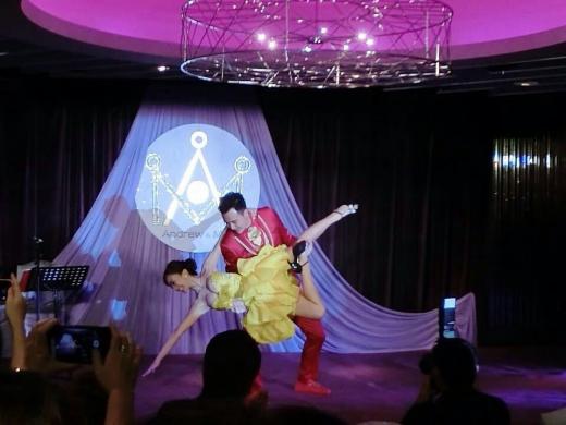 皇驛娛樂城//前黑Girl庭庭爆乳宴客！　鋼鐵人、快舞炒氣氛