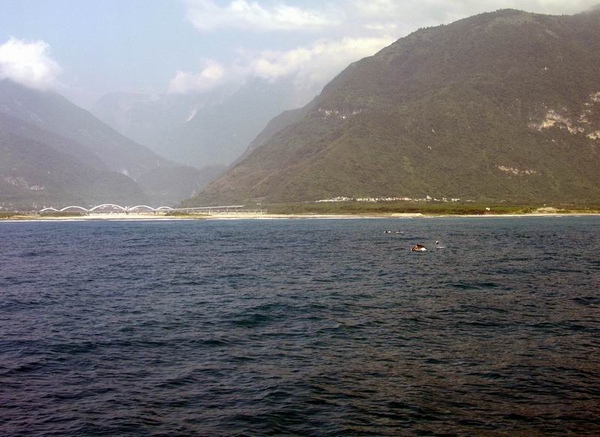 P1010132a.jpg