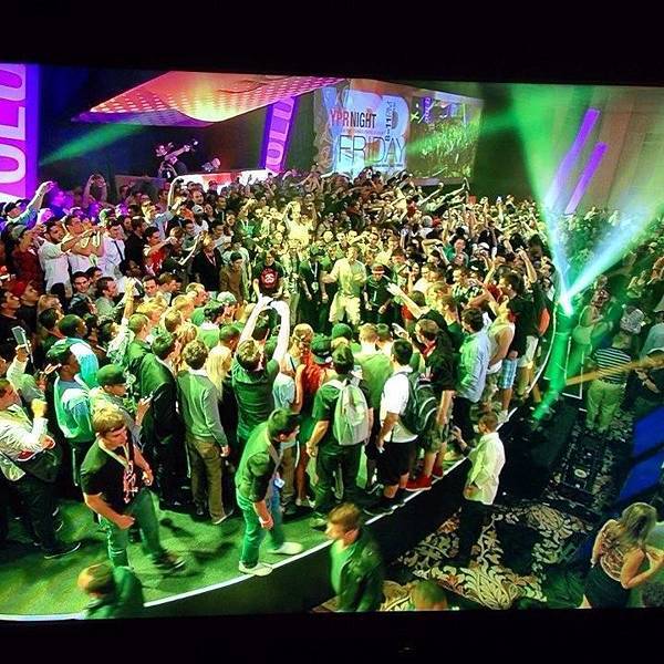 11654_352772951500944_1263110933_n