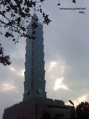 上班中的101 99.12.5 上班中的101 99.12.5