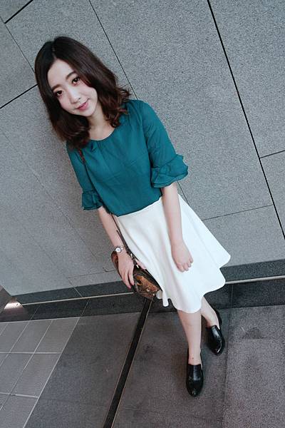 SAM_1818_meitu_1 ○穿搭○輕熟齡派 x 逆齡派穿搭,想當大女人還是小女孩? x OB嚴選