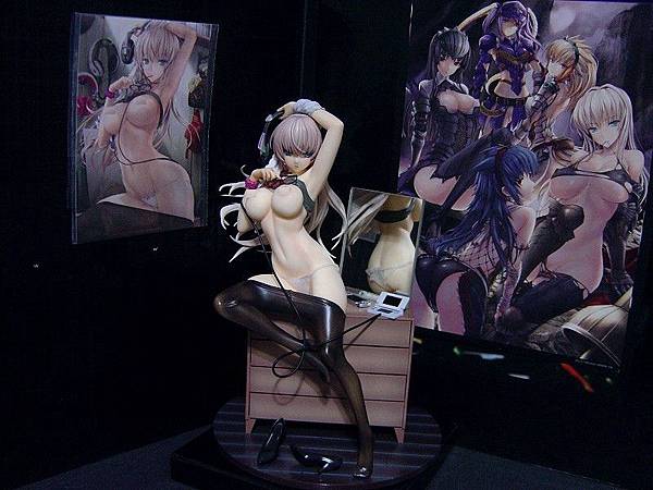 gamegirl01b.jpg gamegirl01b.jpg