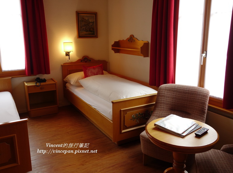 Hotel Hirschen room1