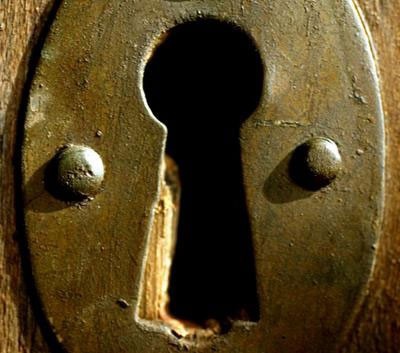 KEYHOLE