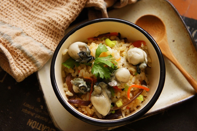 小小米桶鮮蚵飯 小小米桶鮮蚵飯