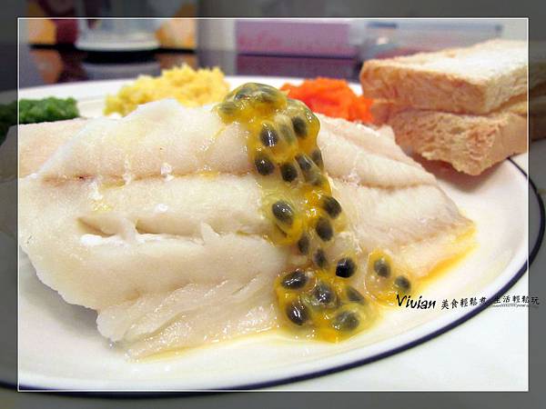 寶寶好食 一歲之後的飲食規劃 美味人生從這開始 阿拉斯加真鱈魚排佐百香果醬 媽咪拜mamibuy