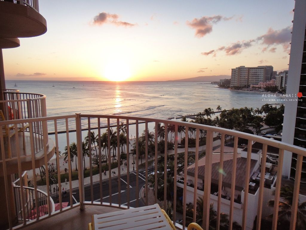 ASTON WAIKIKI BEACH HOTEL