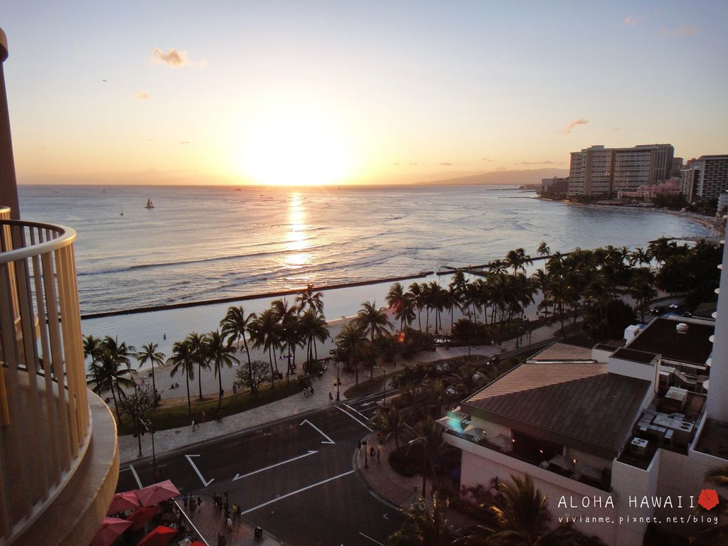 ASTON WAIKIKI BEACH HOTEL