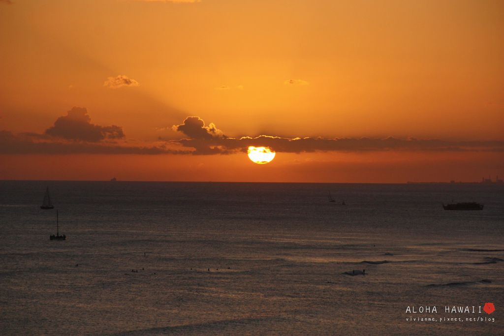 ASTON WAIKIKI BEACH HOTEL