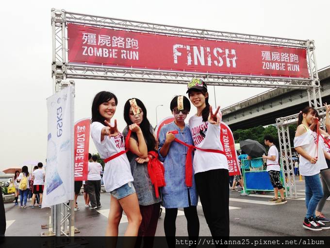 【創意路跑活動心得分享】2013 Zombie Run 屍心瘋 殭屍路跑@Taipei -鬼抓人不Run都不行～（偷渡中央畢業夜之祭鬼屋活動舊心得） @ 宇過天青的雜言雜語 :: 痞客邦...