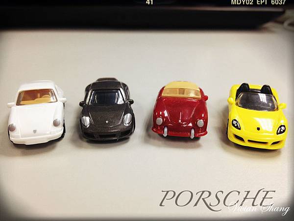 健達出奇蛋-PORSCHE 限定款 健達出奇蛋-PORSCHE 限定款