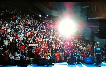 111203 - TW Fanmeeting01 - fr.top media twitter.jpg