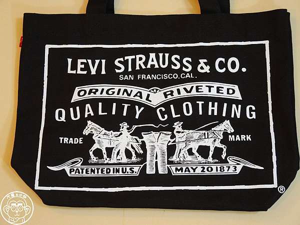 哩哩摳摳【7-11・LEVI'S限量紀念潮袋】兩款齊開箱@ 大尾&小仙的瞎說