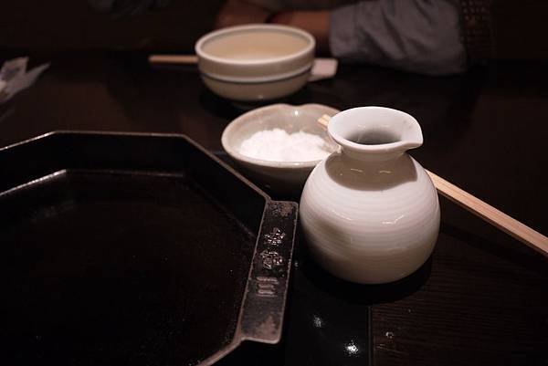 和三盆糖。 和三盆糖。