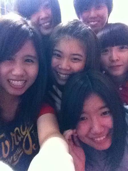 484310_571329706225925_371672477_n