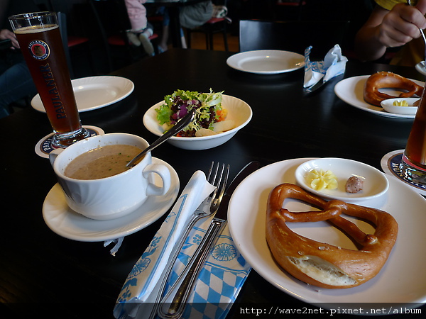 P1000884.JPG P1000884.JPG