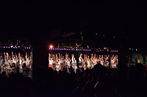 M20_桜の花びらたち1