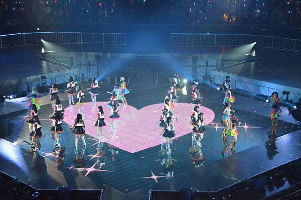 「チャイムはLOVE SONG」「片想いFinally」「キスだって左利き」