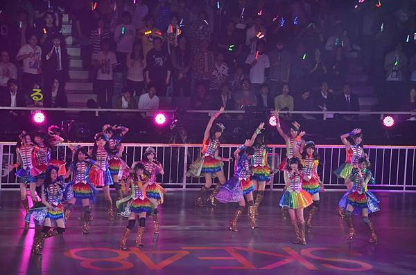 「チャイムはLOVE SONG」「片想いFinally」「キスだって左利き」3