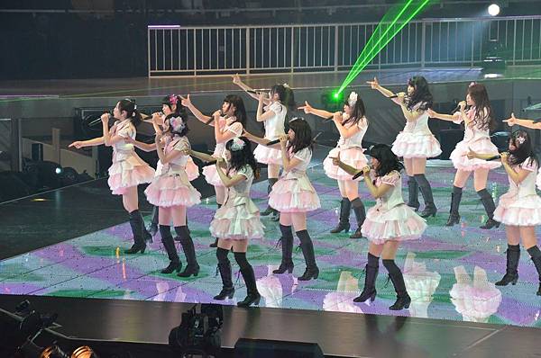 「バンザイVenus」からの「パレオはエメラルド」!3