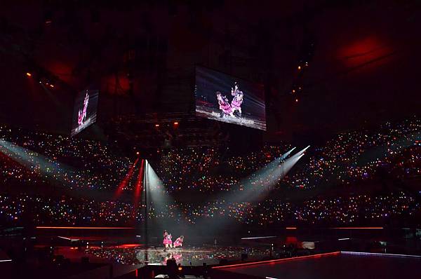 「思い出以上」「クロス」「嘘つきなダチョウ」4