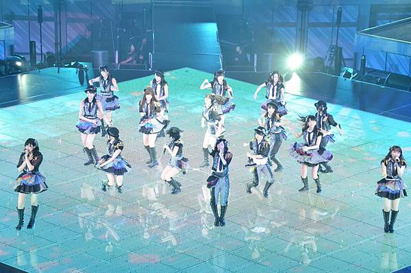 「恋を語る詩人になれなくて」「制服の芽」「兆し」