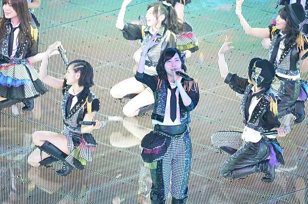 「恋を語る詩人になれなくて」「制服の芽」「兆し」2