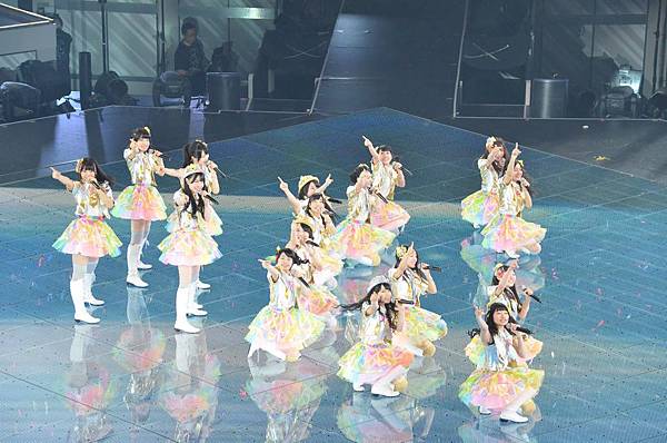 「恋を語る詩人になれなくて」「制服の芽」「兆し」4