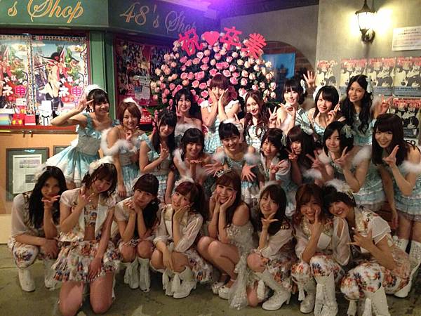 BJV3avQCIAAXY6L.jpg-large