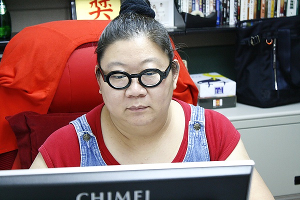 閻柔怡自認是難搞的經紀人,但難搞及要求完美,只為不讓自己及藝人後悔.jpg 閻柔怡自認是難搞的經紀人,但難搞及要求完美,只為不讓自己及藝人後悔.jpg