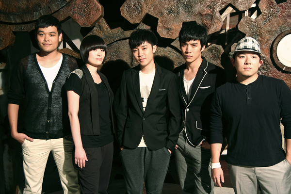 十年一刻MV邀國寶噴畫師入鏡,蘇打綠第七輯回歸音樂純粹