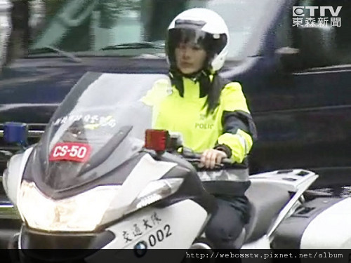 李心晏美女交警2