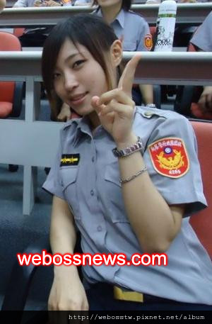 池貞儀美女警員2