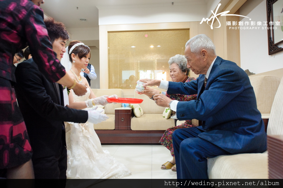 【台南】 【婚攝】【婚禮紀錄】感謝新人展溢+俞如強力推薦 【台南】 【婚攝】【婚禮紀錄】感謝新人展溢+俞如強力推薦