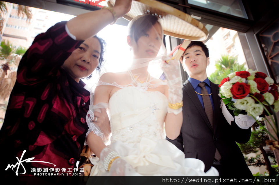 【台南】 【婚攝】【婚禮紀錄】感謝新人展溢+俞如強力推薦 【台南】 【婚攝】【婚禮紀錄】感謝新人展溢+俞如強力推薦