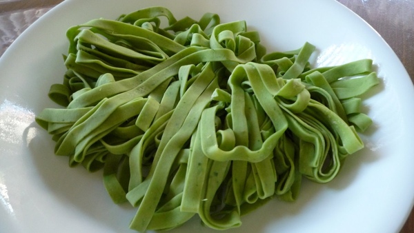spinach_noodle_01
