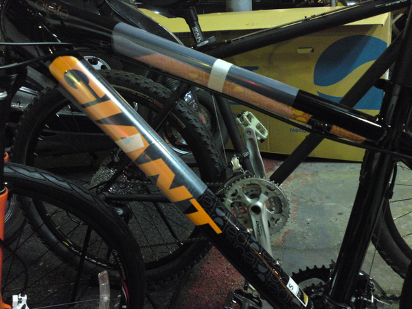 ARETE 2 車身特別紋路.JPG