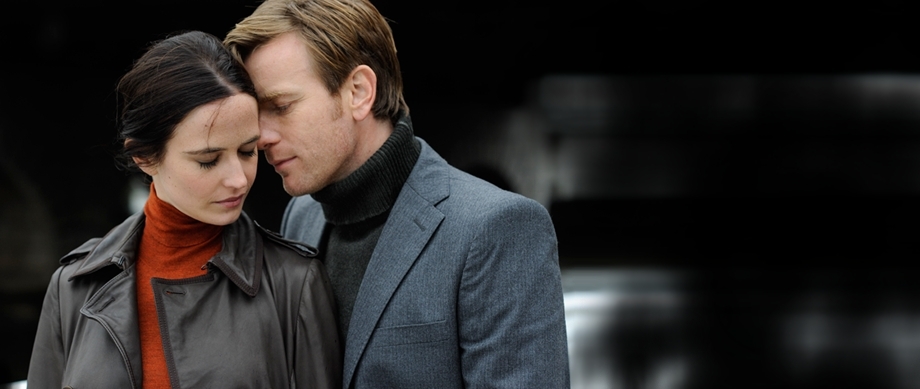 Perfect-Sense-stills-ewan-mcgregor-18092379-920-389.jpg