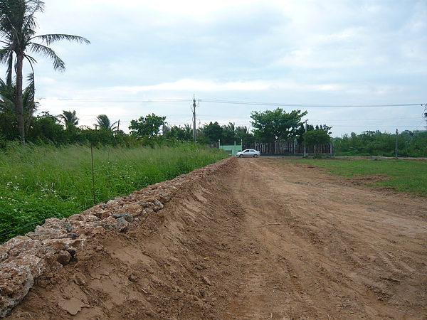 1348144515-1836011918_n