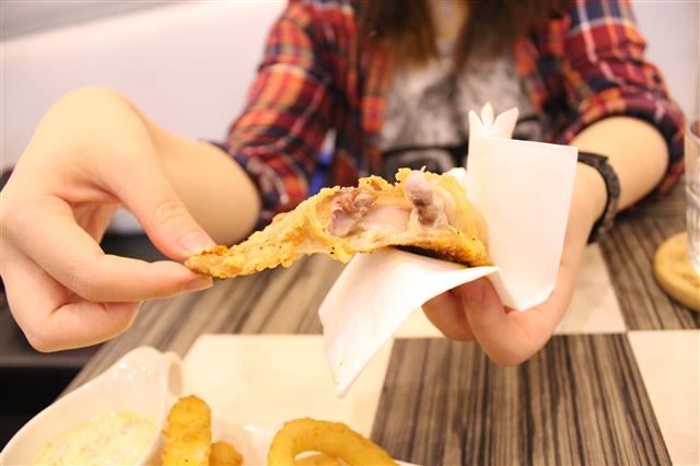 IMG_5563.JPG IMG_5563.JPG