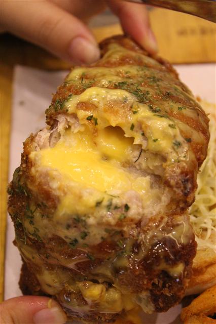 IMG_5590.JPG IMG_5590.JPG