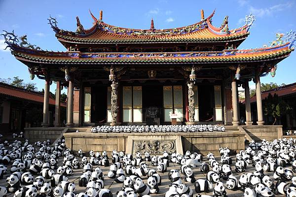 紙熊貓展_圓仔_紙台灣黑熊_黑糖_228連續假期_紙熊貓_台北市民廣場_中正紀念堂