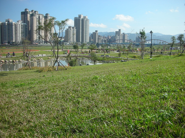 新店陽光運動公園-散步去 7.JPG